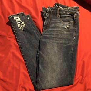 American Eagle Distressed Dream Jean